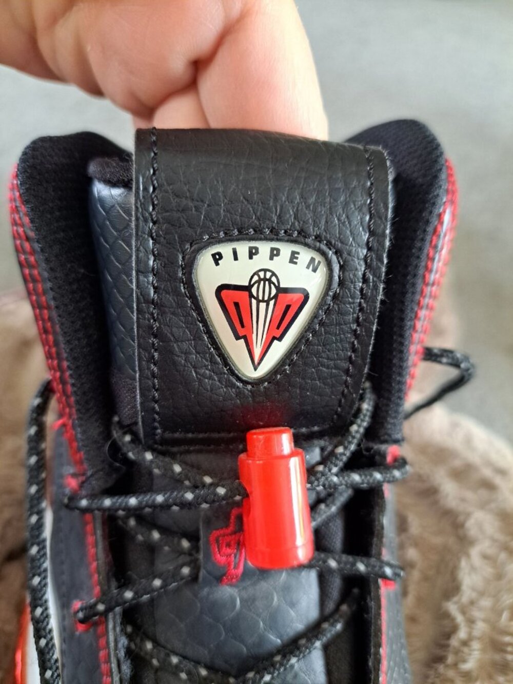Nike Air Scottie Pippen 6 Men's 12.5 White/Black/Red Basketball Shoes - Picture 8 of 16